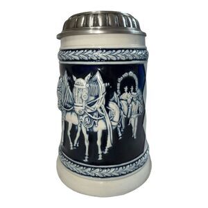 Gerz  blue and grey diamond pattern with pioneers horse drawn carriage stein